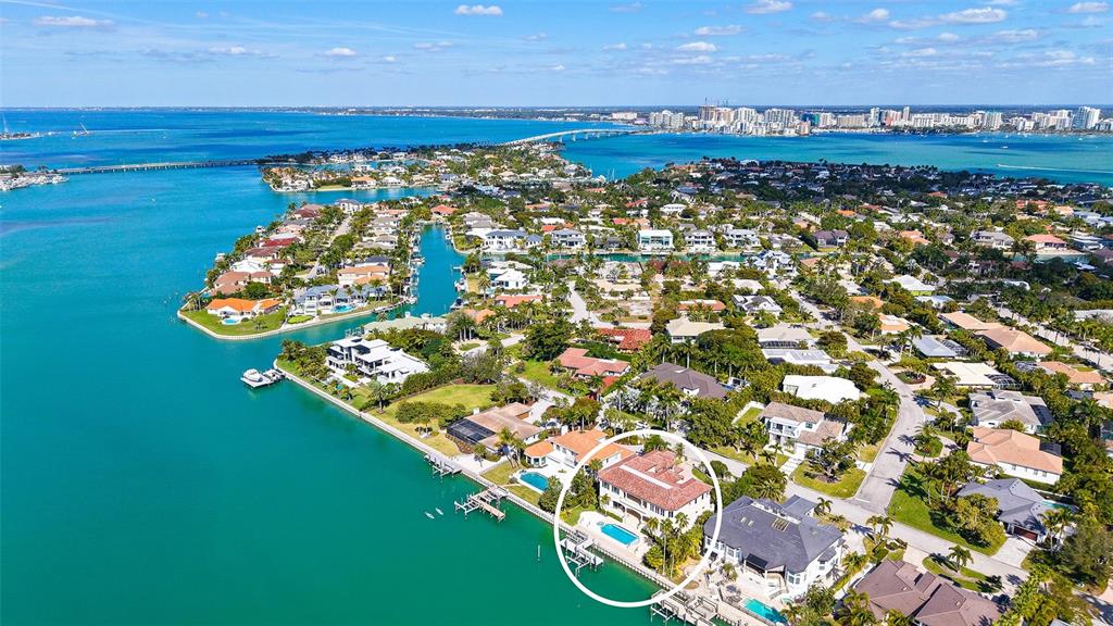 570 S SPOONBILL DRIVE, SARASOTA, FL — photo 2 of 30