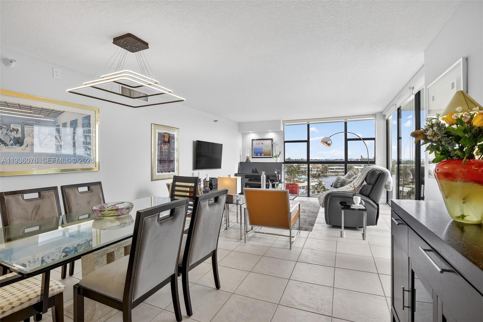 20505 E Country Club Dr # 833, Aventura FL 33180