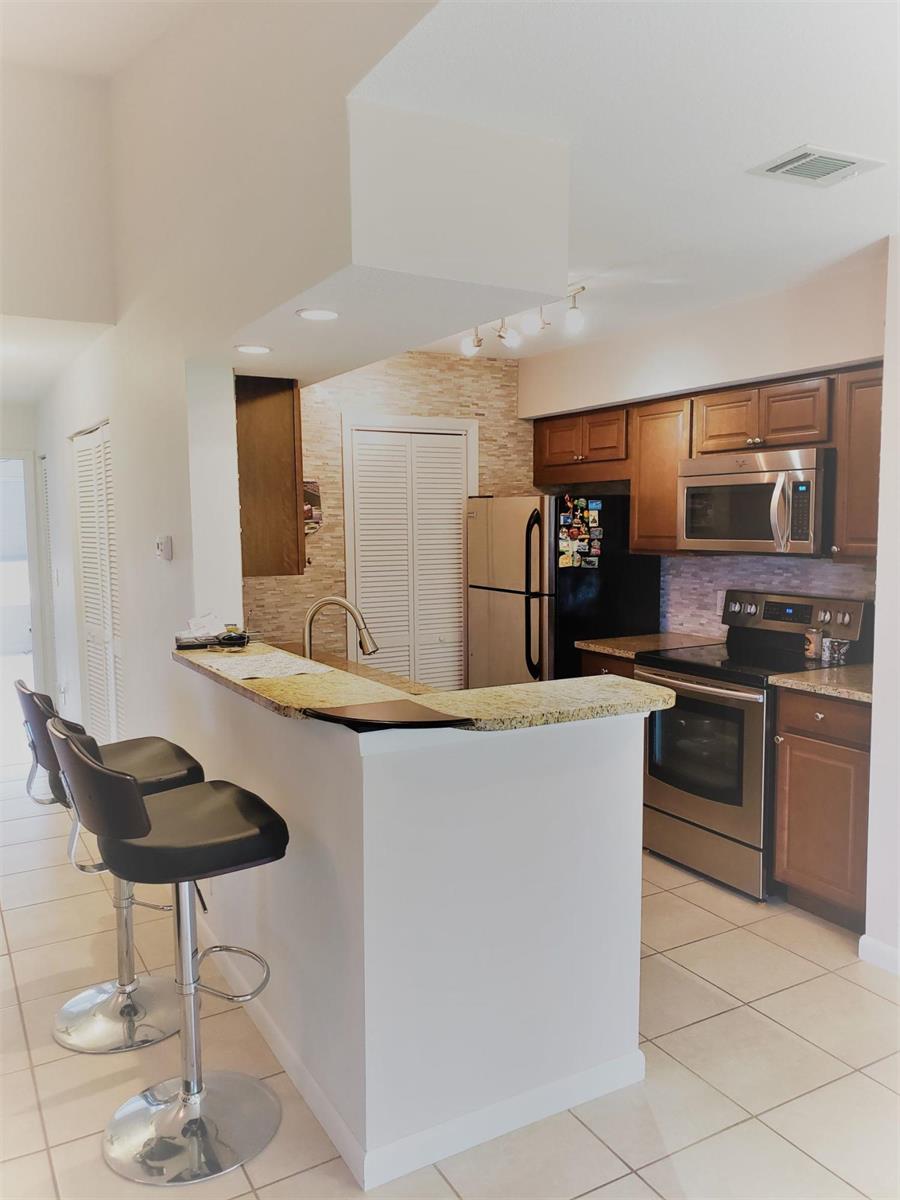 815 W Boynton Beach Boulevard # 204, Boynton Beach FL 33426