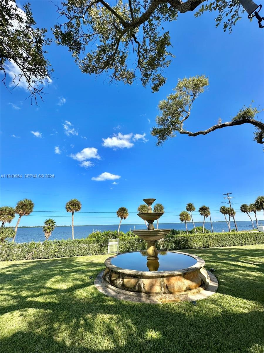 2611 S Indian River Dr, Fort Pierce FL 34950