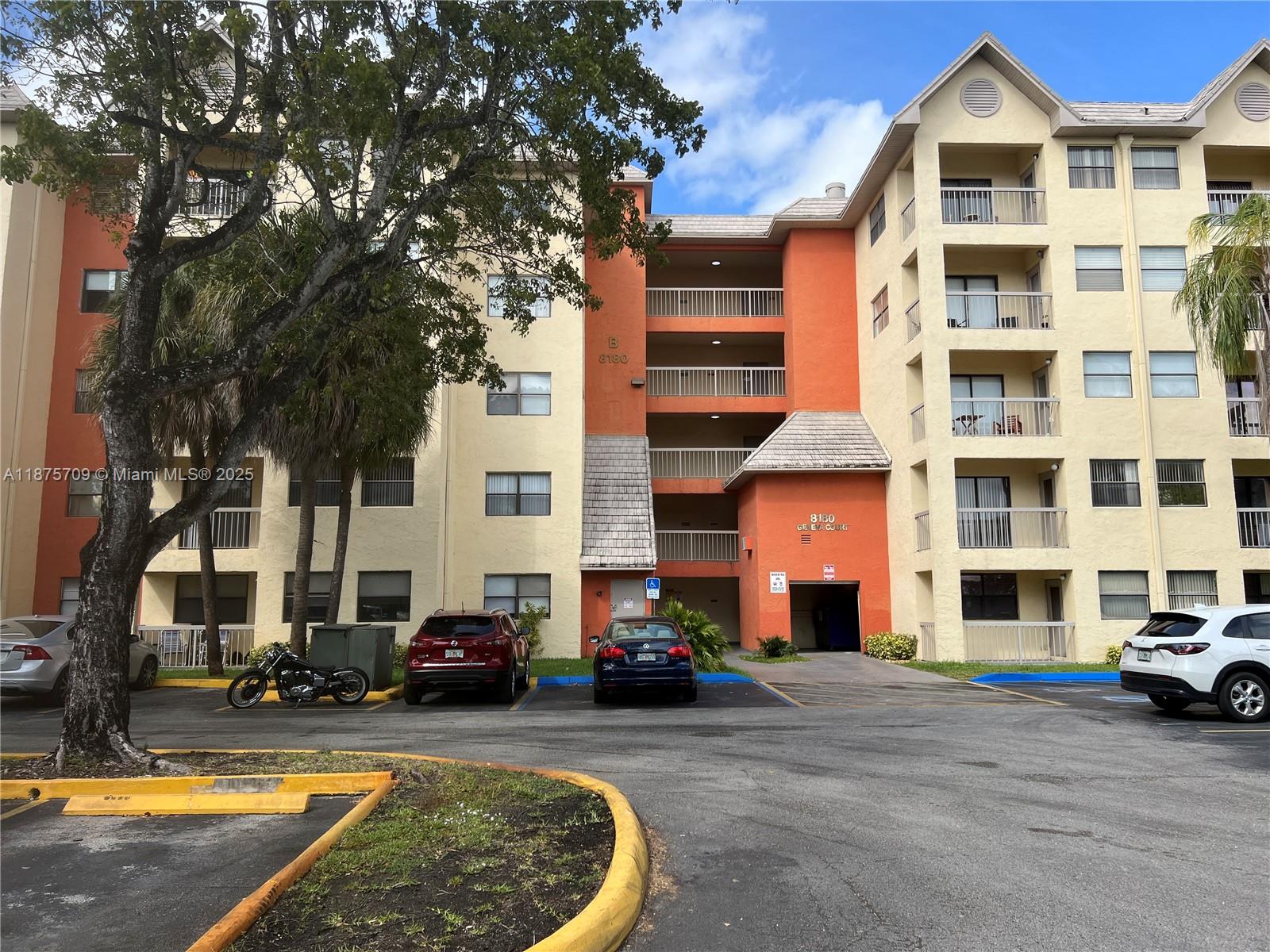 8180 Geneva Ct # 326, Doral FL 33166
