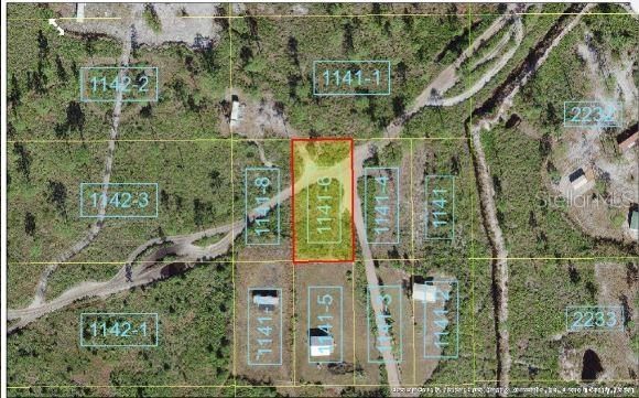 This is an aerial map showing a highlighted rectangular land parcel among surrounding lots — HOLOPAW GROVES ROAD, ST CLOUD, FL