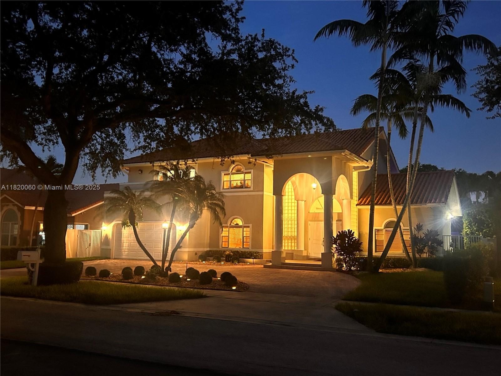 16725 NW 84th Ct, Miami Lakes FL 33016