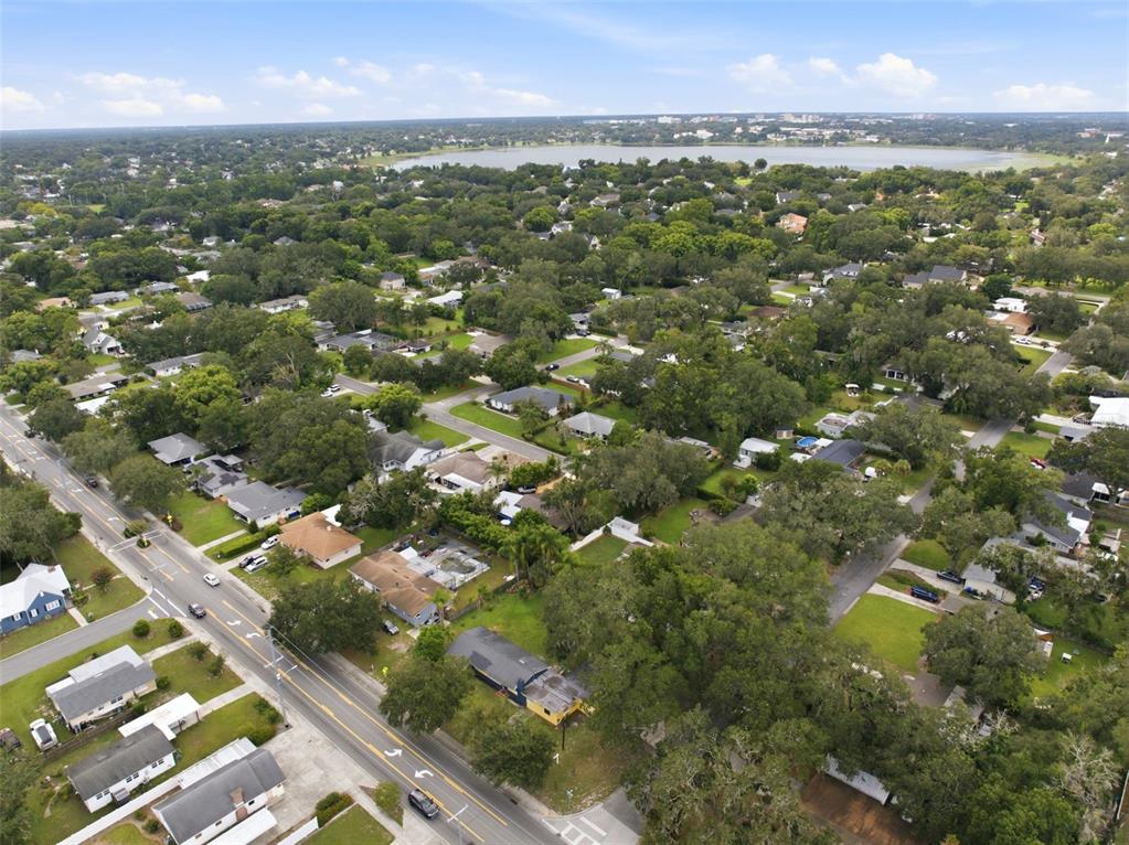1410 E EDGEWOOD DRIVE, LAKELAND, FL — photo 3 of 30
