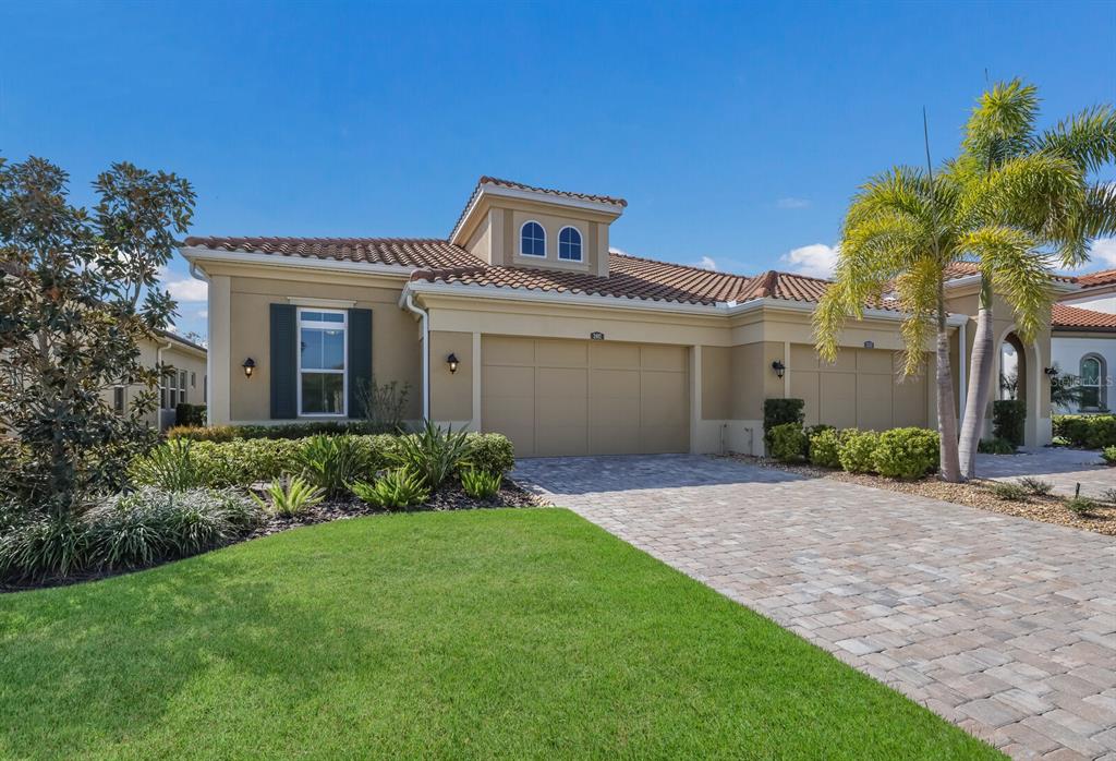 2402 STARWOOD COURT