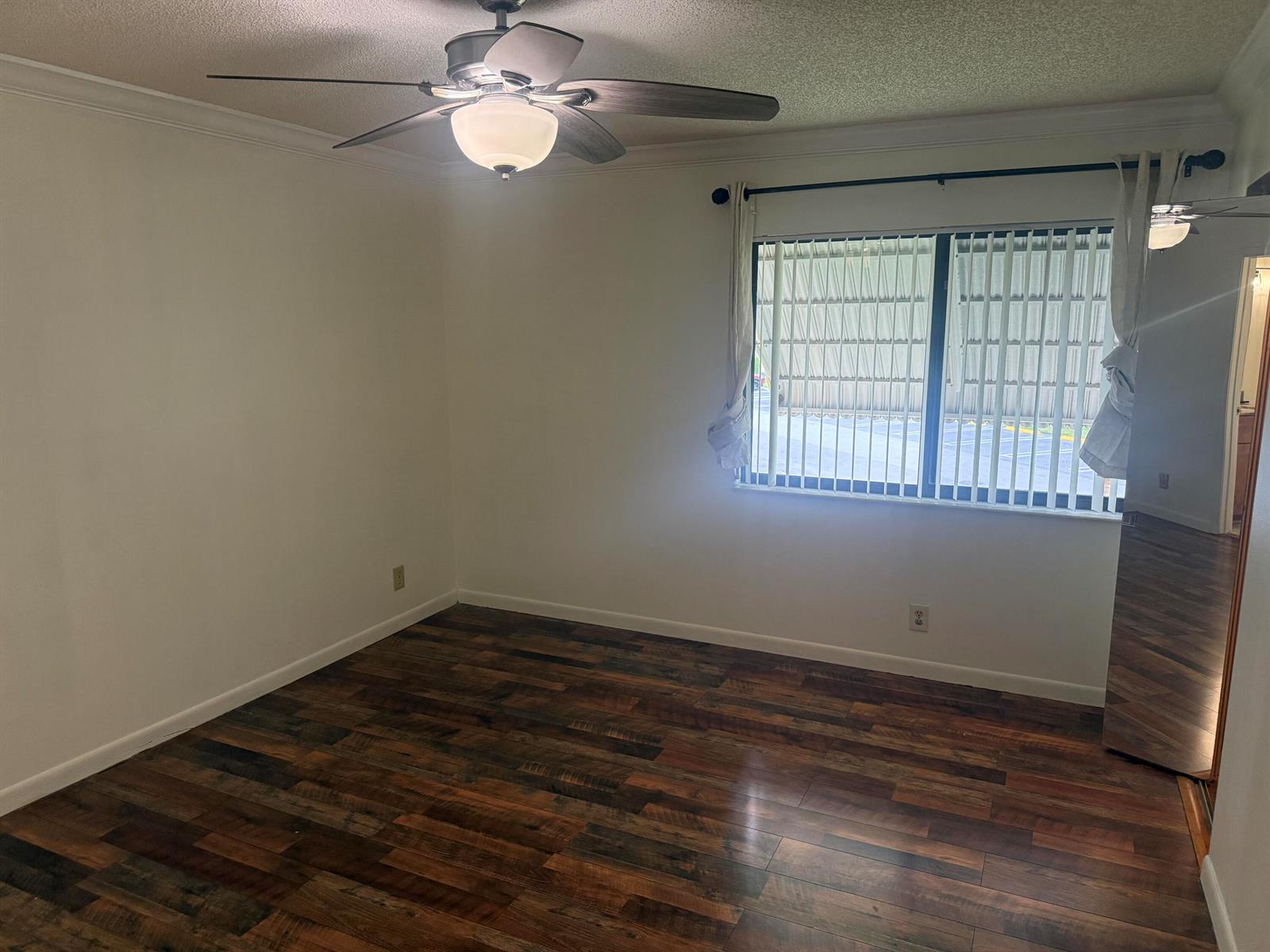 211 Pine Hov Circle # 2, FL 33463, FL — photo 4 of 16