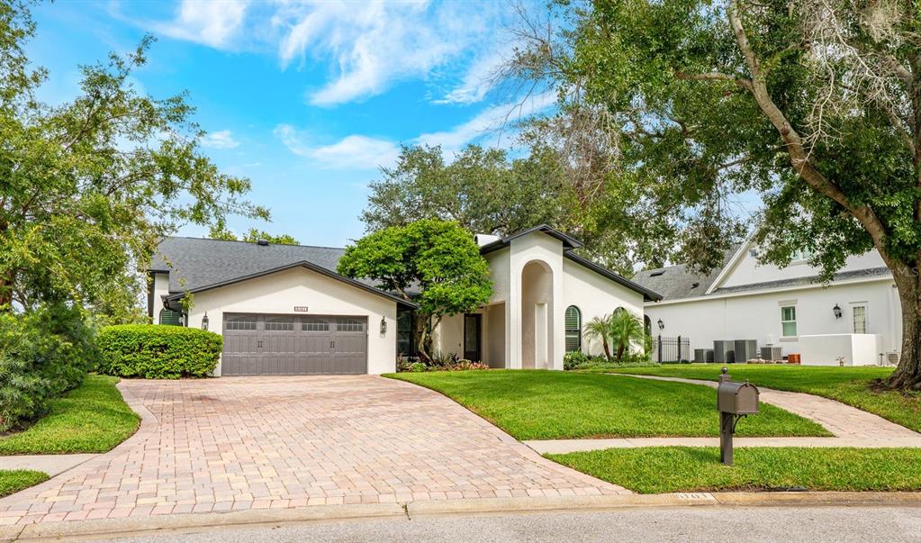 5101 THE OAKS CIRCLE