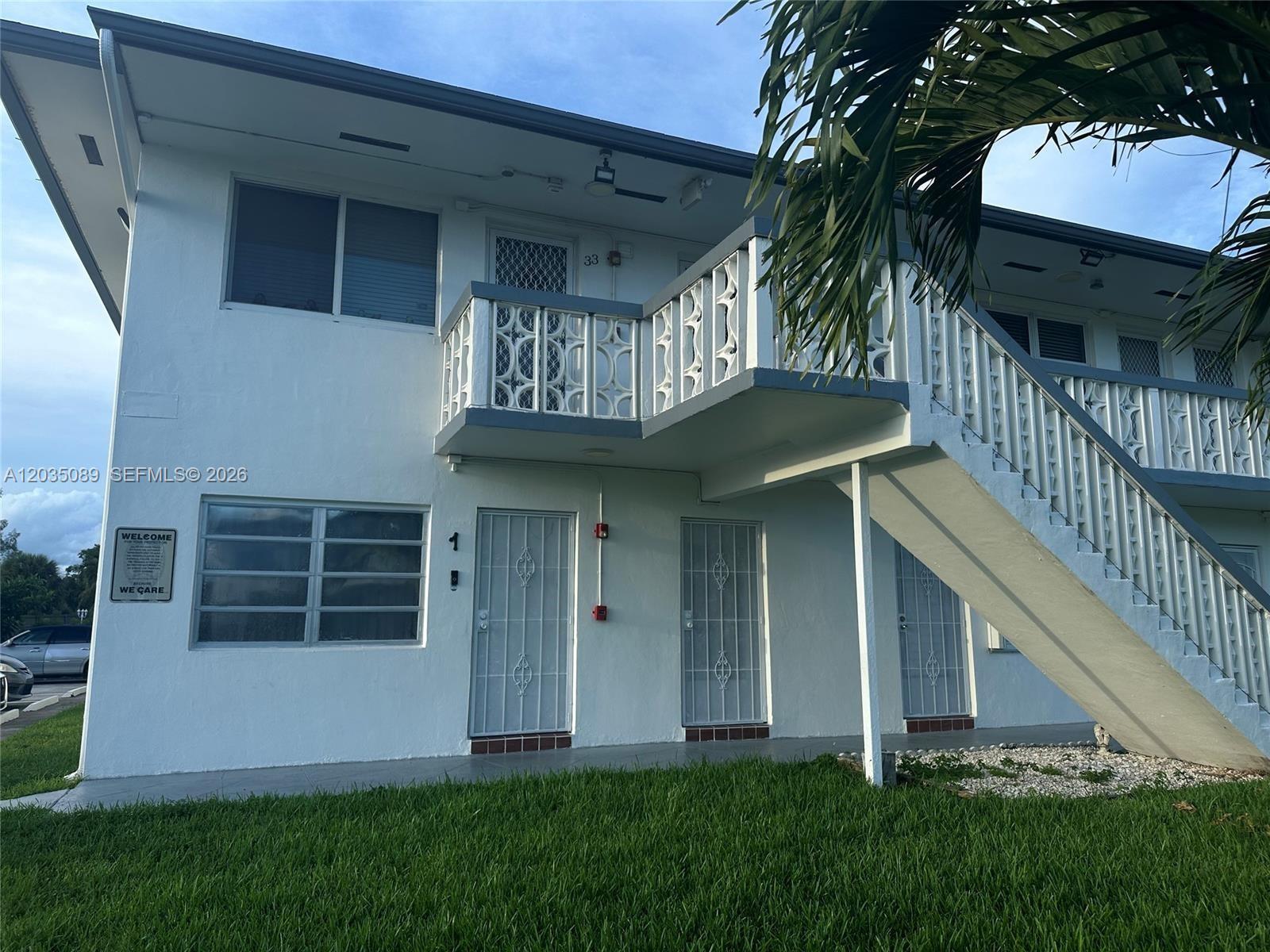 11 NE 204th St # 1, Miami Gardens FL 33179