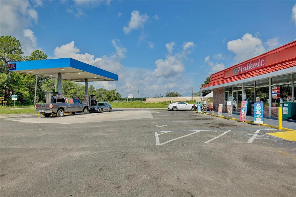2581 SUN ACRES BOULEVARD