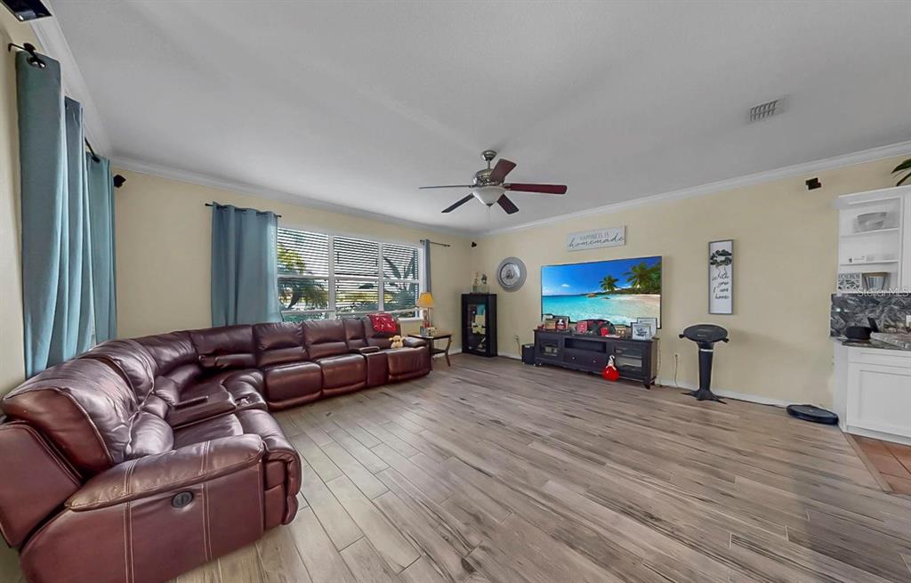 5457 SANDY SHELL DRIVE, APOLLO BEACH, FL — photo 5 of 30