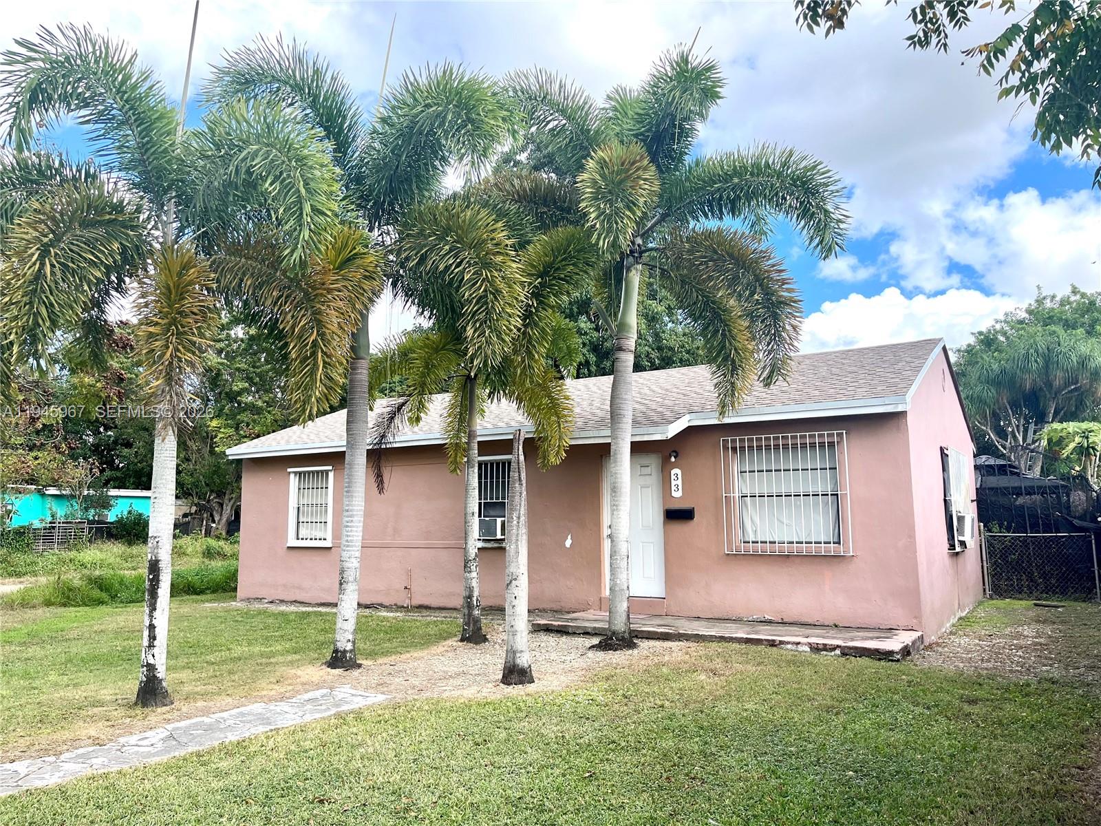 33 NW 7th Ave, Homestead FL 33030