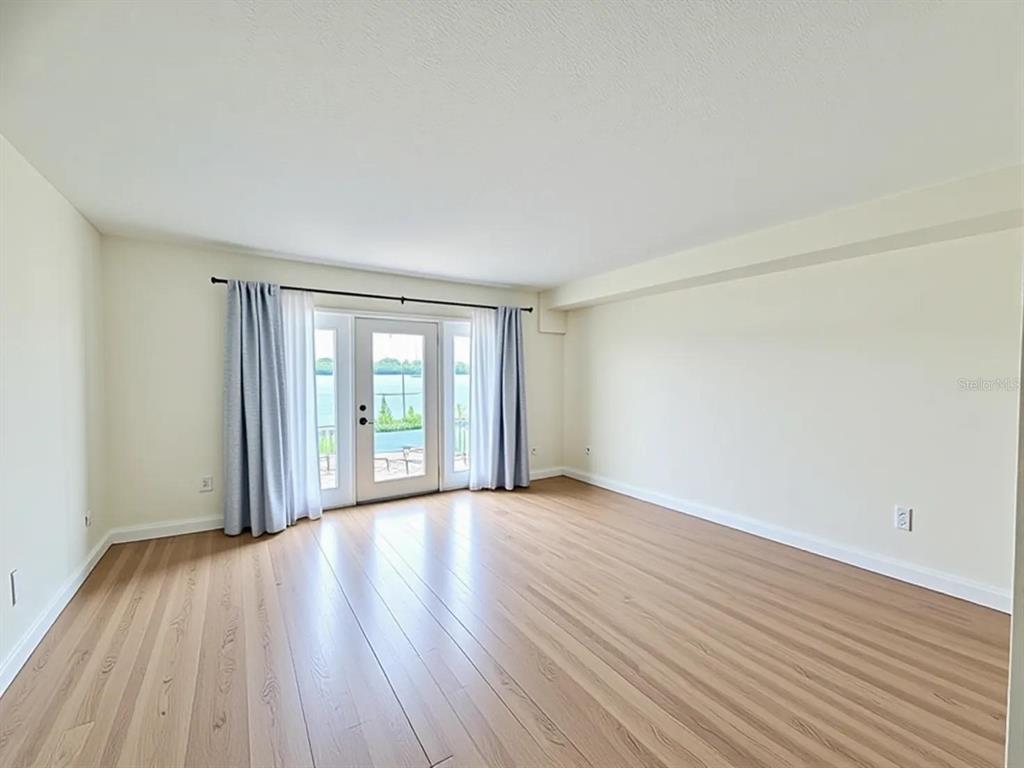 3751 POMPANO DRIVE SE UNIT 3751, ST PETERSBURG, FL — photo 3 of 17