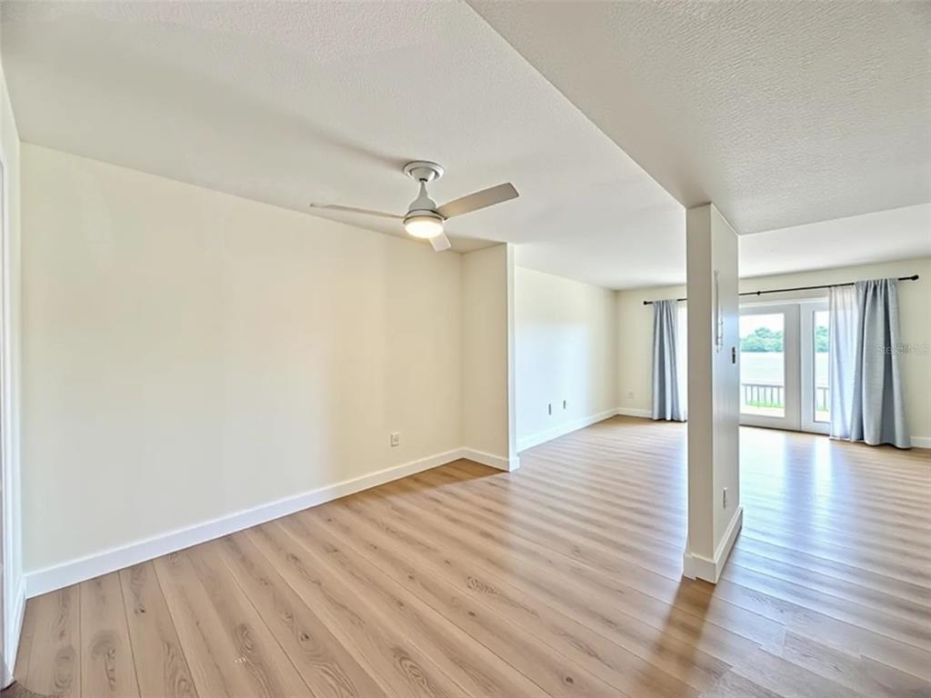 3751 POMPANO DRIVE SE UNIT 3751, ST PETERSBURG, FL — photo 4 of 17