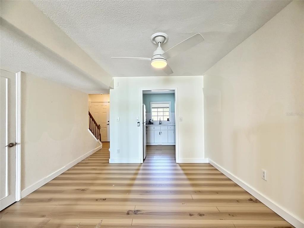 3751 POMPANO DRIVE SE UNIT 3751, ST PETERSBURG, FL — photo 5 of 17