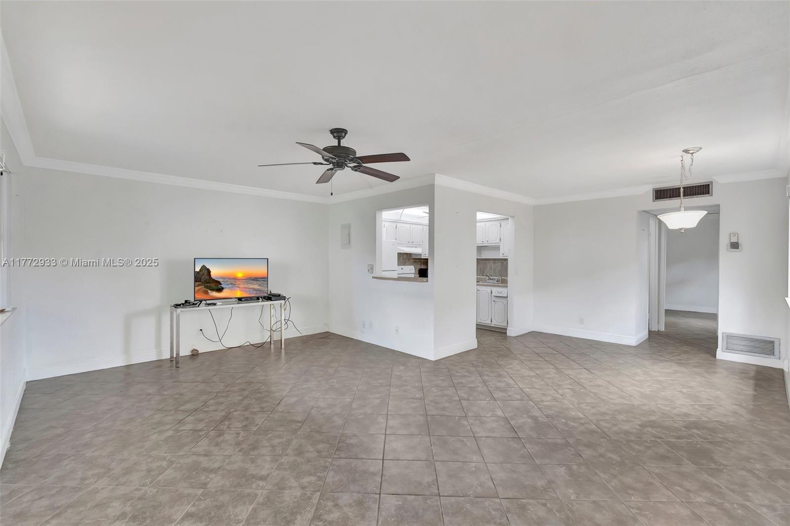 71 Saxony B # 71, Delray Beach FL 33446