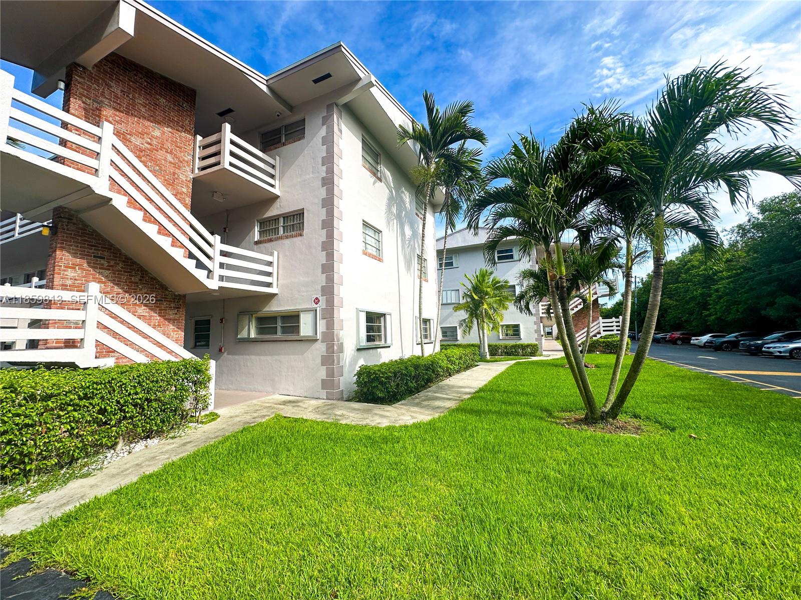 700 Layne Blvd # 210, Hallandale Beach FL 33009