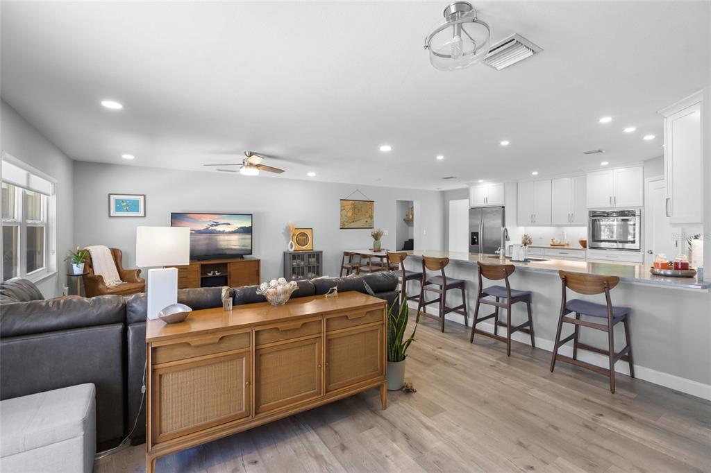 744 GUILD DRIVE, VENICE, FL — photo 4 of 30