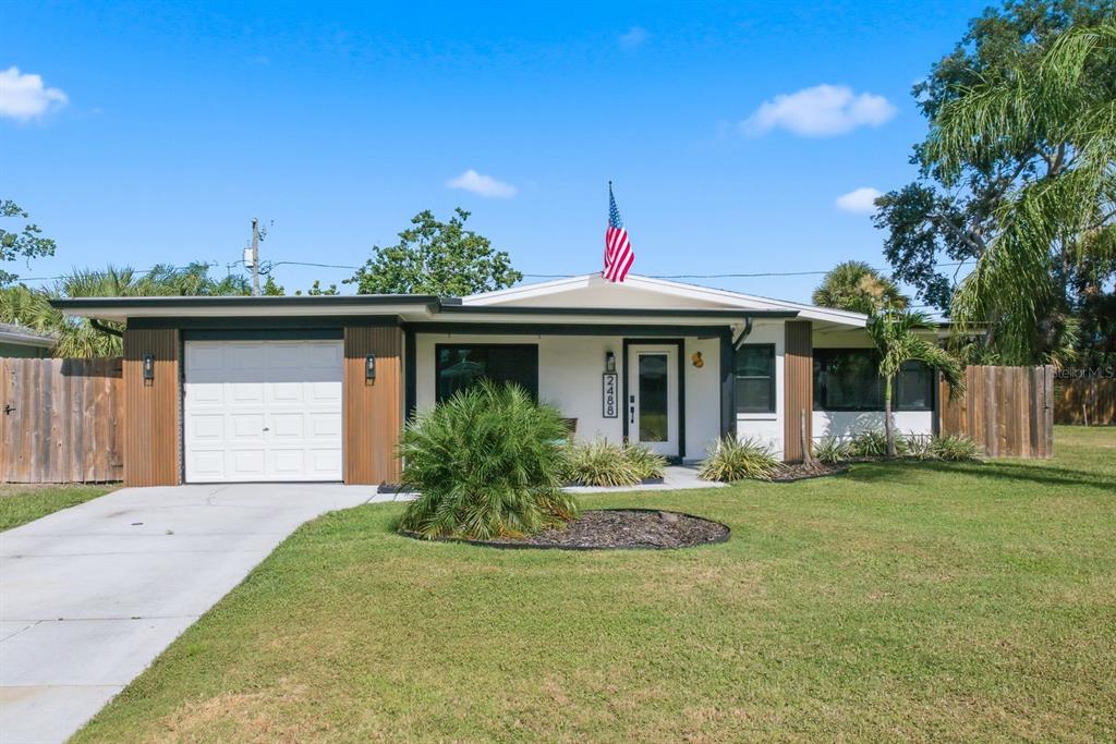 2488 DEL RIO WAY