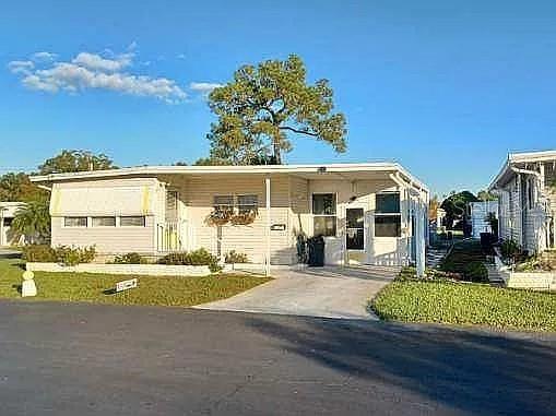 7880 54TH AVENUE N UNIT 106