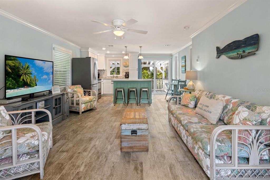 305 57TH STREET UNIT B, HOLMES BEACH, FL — photo 4 of 25
