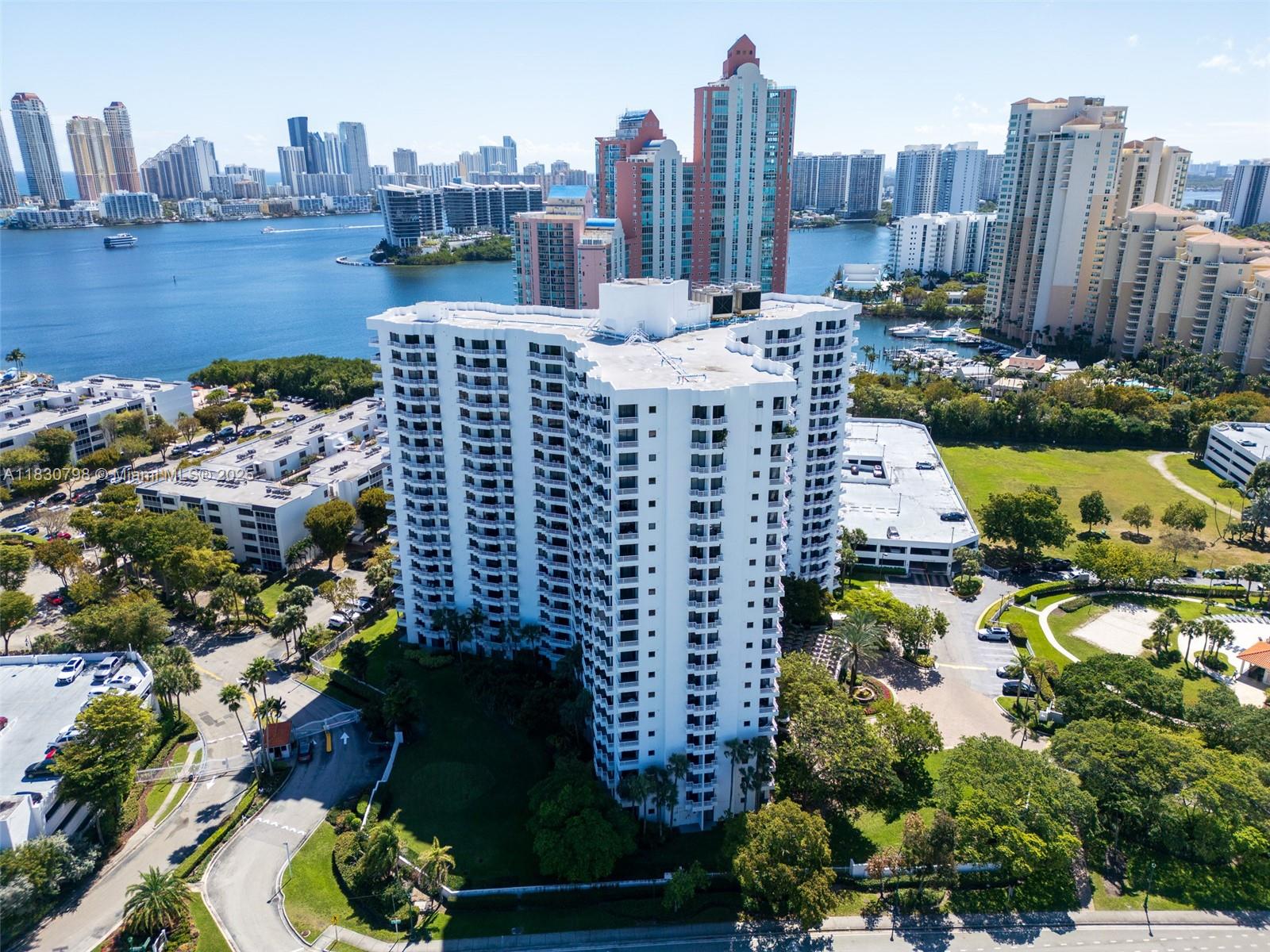 3300 NE 192nd St # 1908, Aventura FL 33180