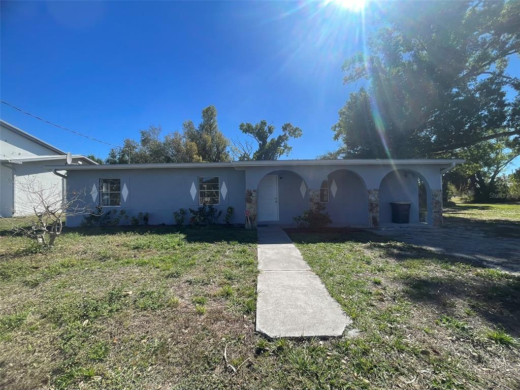 525 E HELEN AVENUE