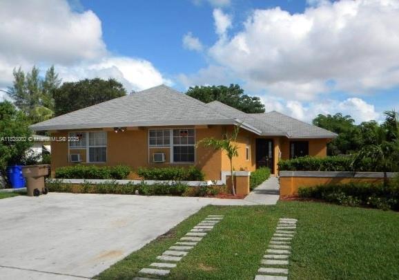 165 SW 5th Ct, Deerfield Beach FL 33441