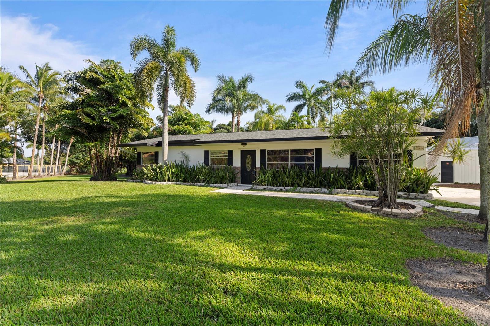 16900 SW 62nd Street, Southwest Ranches FL 33331