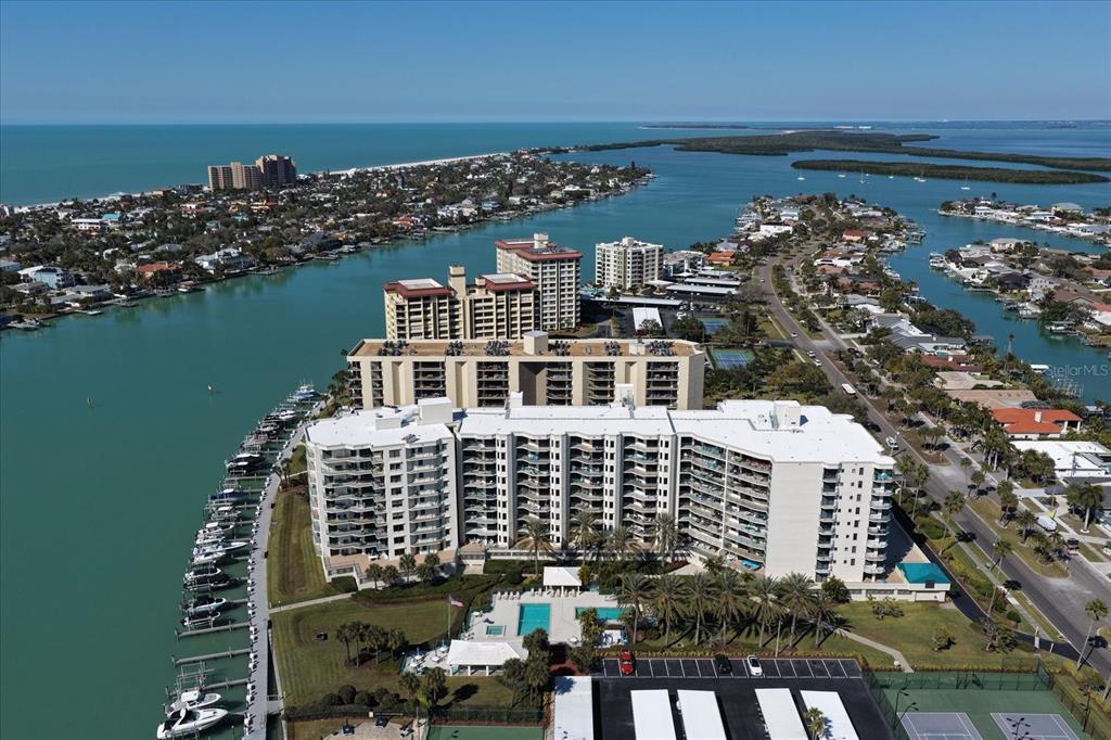 670 ISLAND WAY UNIT 304