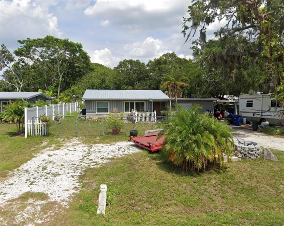 1013 CRONLEY PLACE