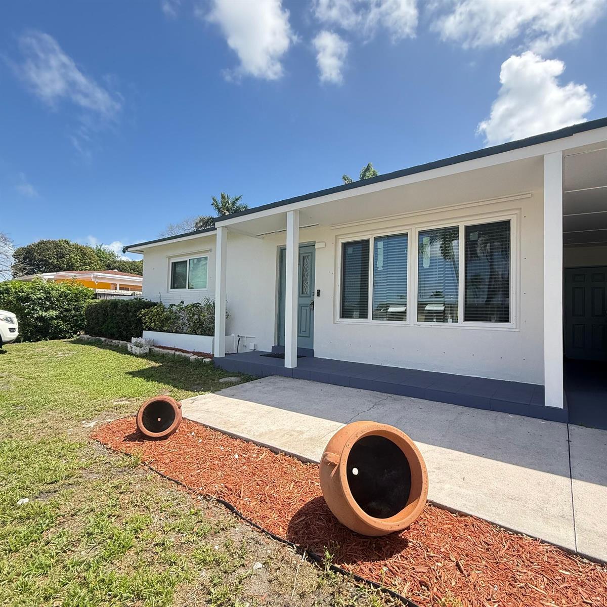 337 E Lake Road, Palm Springs FL 33461