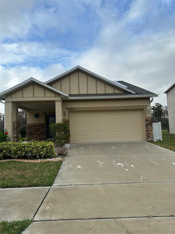 2221 CANYON BREEZE AVENUE