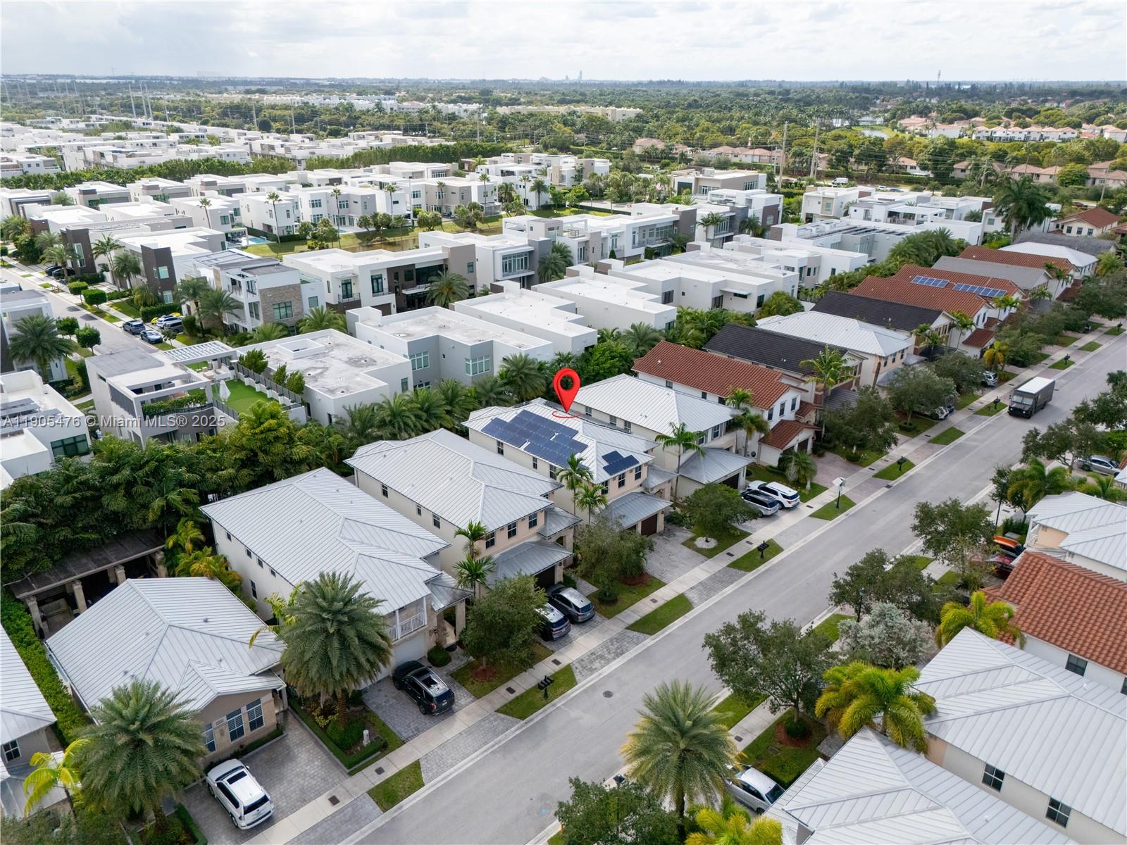 10470 NW 69th Ter, Doral FL 33178