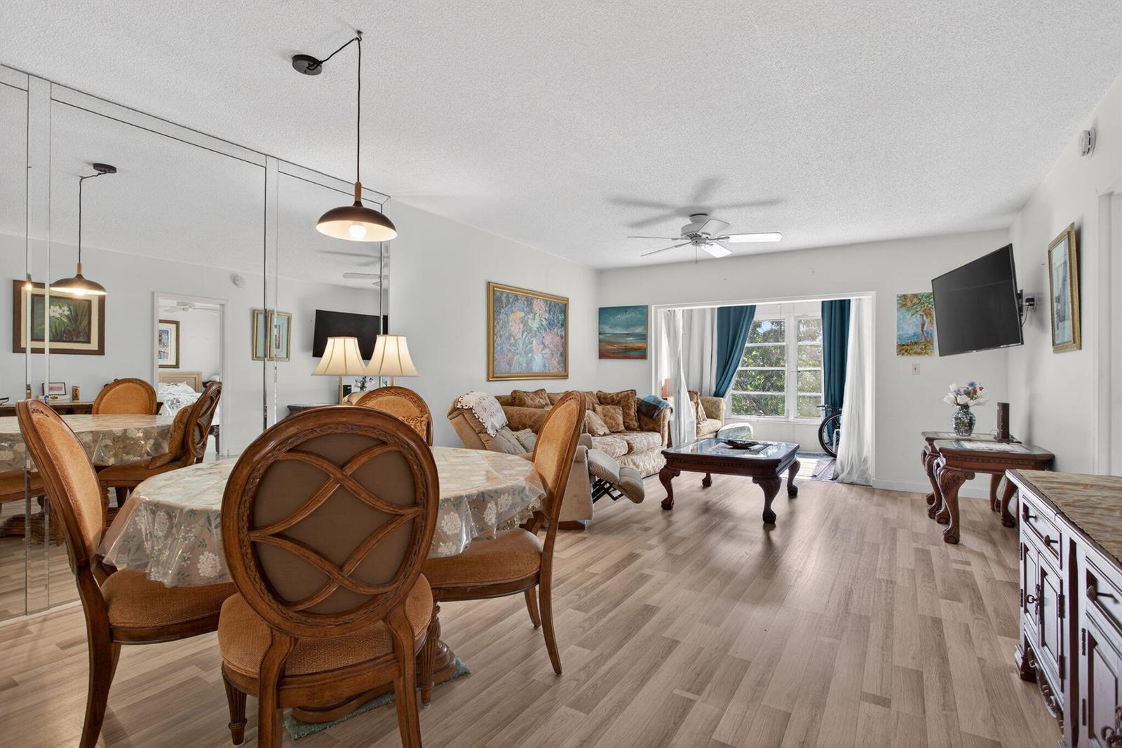 1030 Country Club Drive # 407, Margate FL 33063