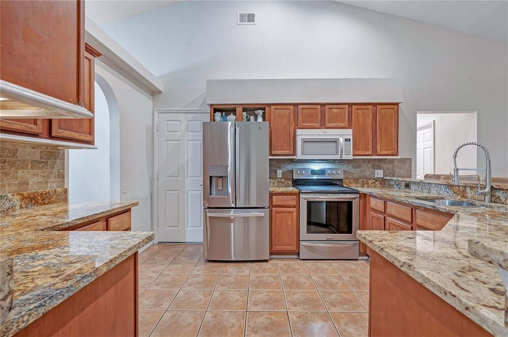 836 ELM FOREST DRIVE, MINNEOLA, FL — photo 3 of 30
