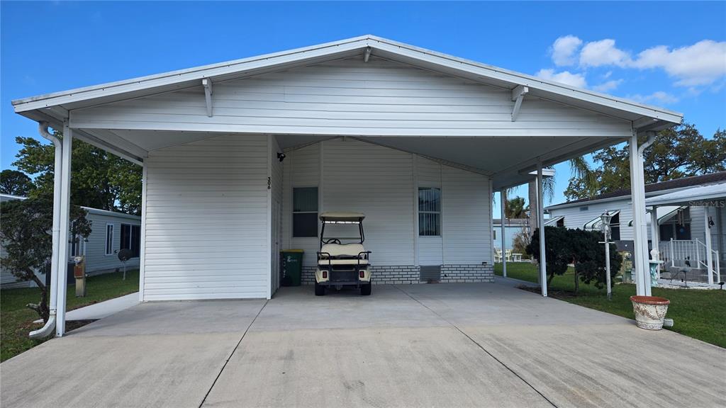 306 BUTTONWOOD COURT