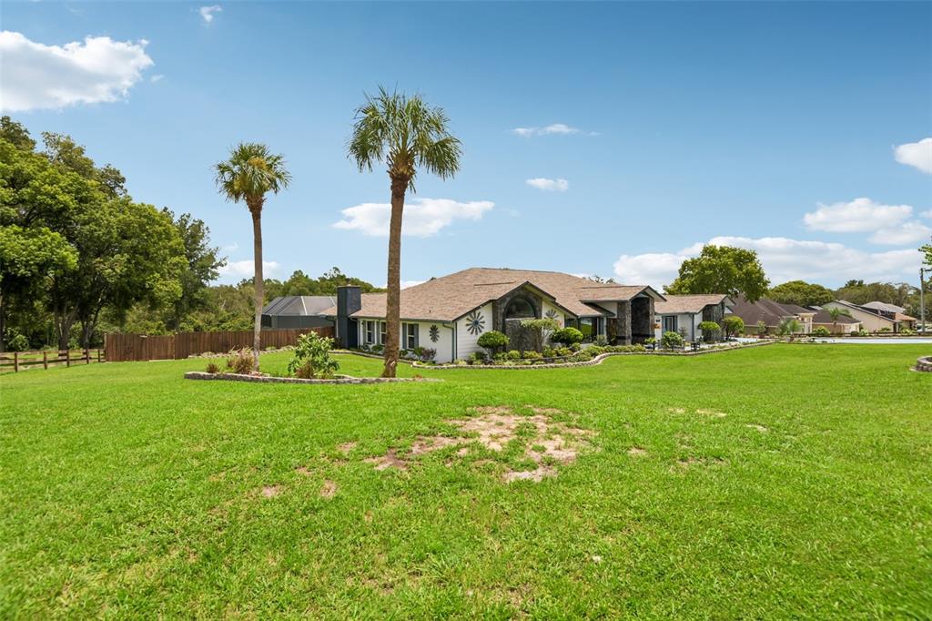 5318 SANDRA DRIVE, WEEKI WACHEE, FL — photo 4 of 30