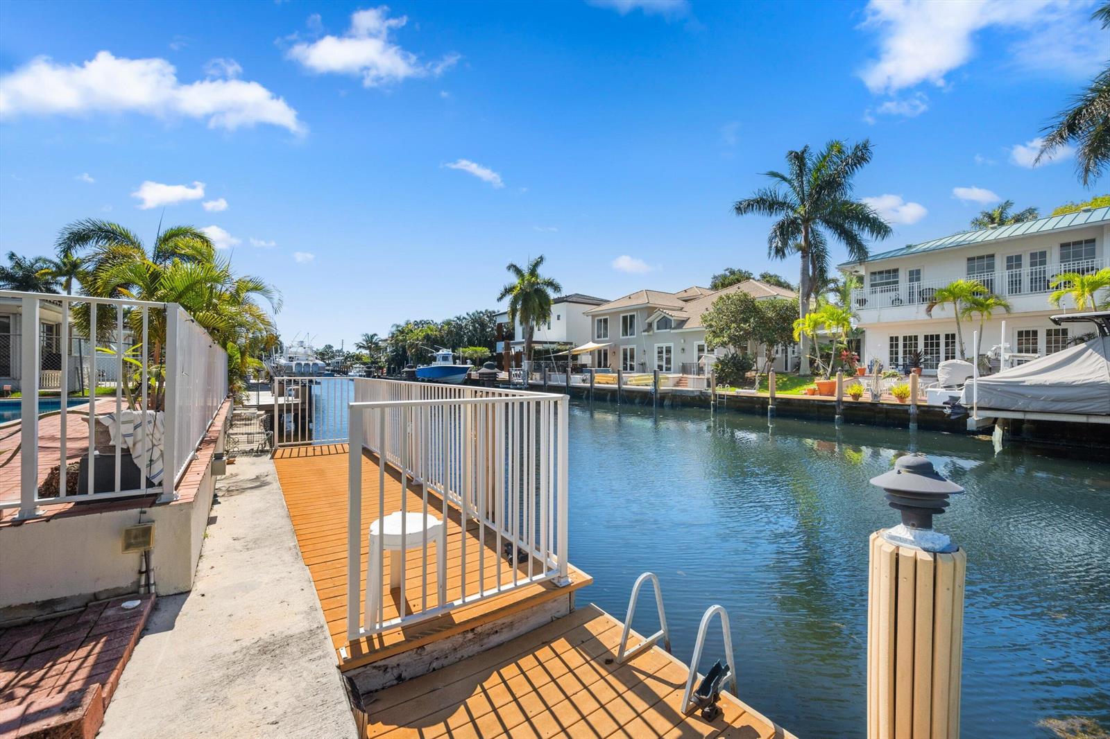 330 SE 9th Court, Pompano Beach FL 33060