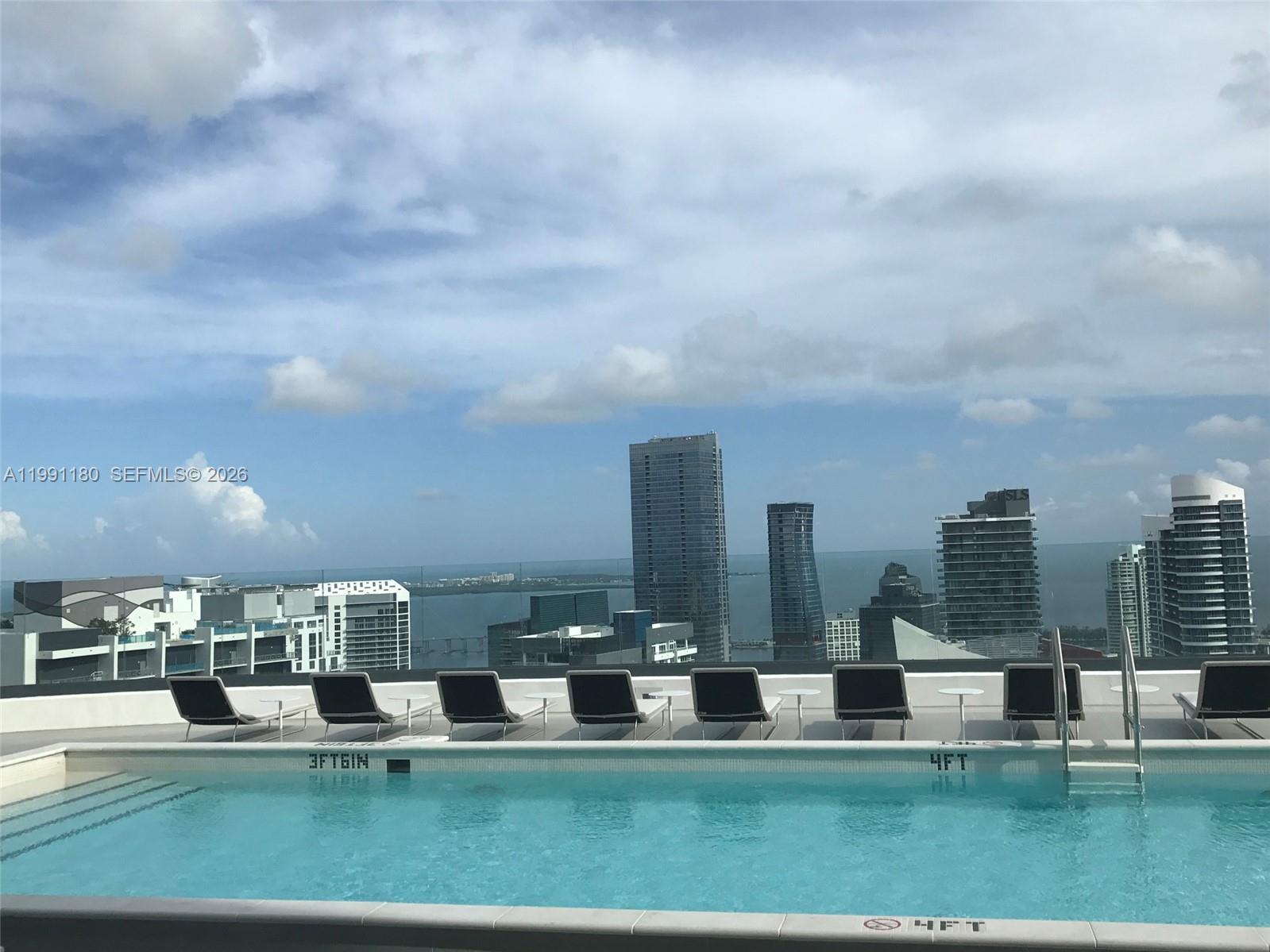 MIAMI, FL — photo 2 of 4