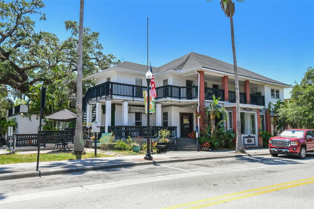 454 MAIN STREET