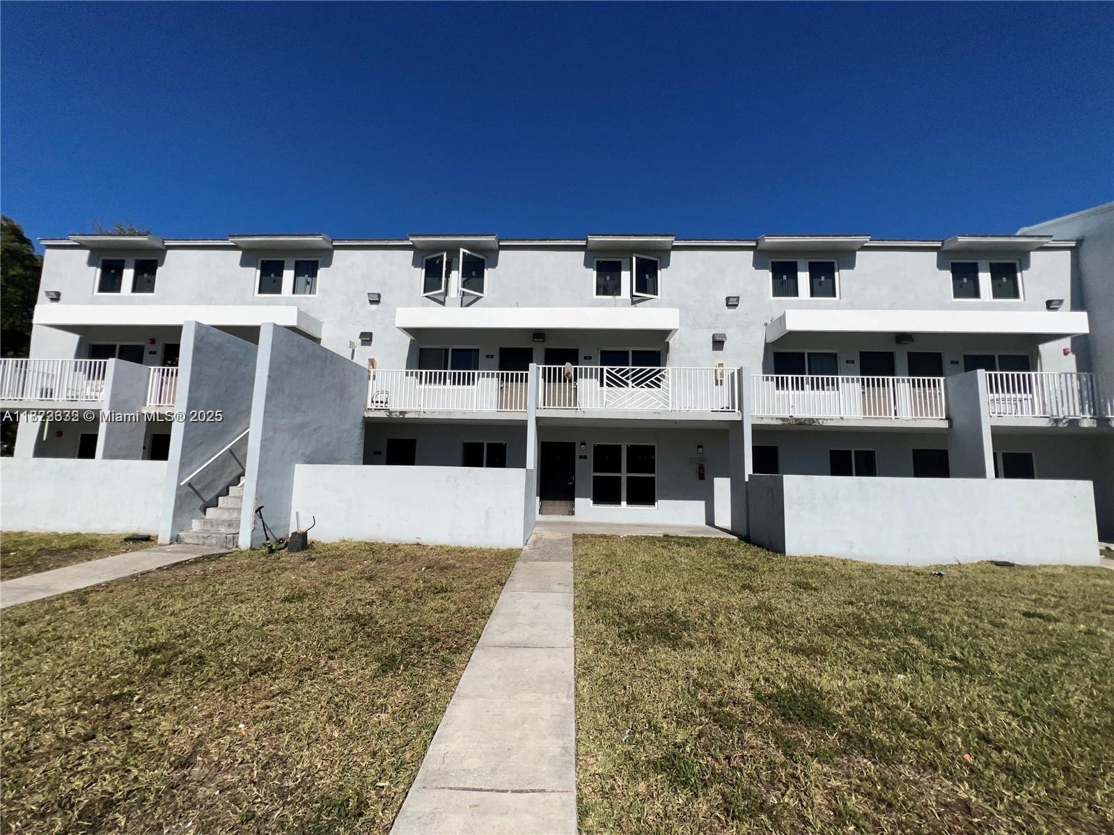 1999 NW 5th Pl #2, Miami FL 33136