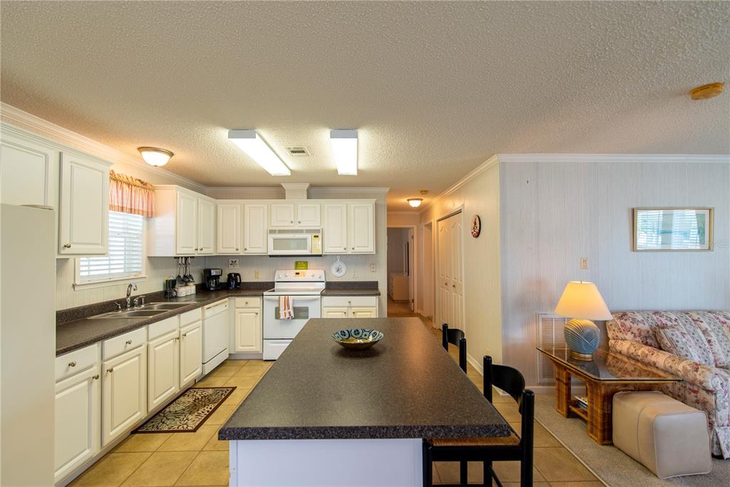 84 WINDMILL BOULEVARD, PUNTA GORDA, FL — photo 4 of 25