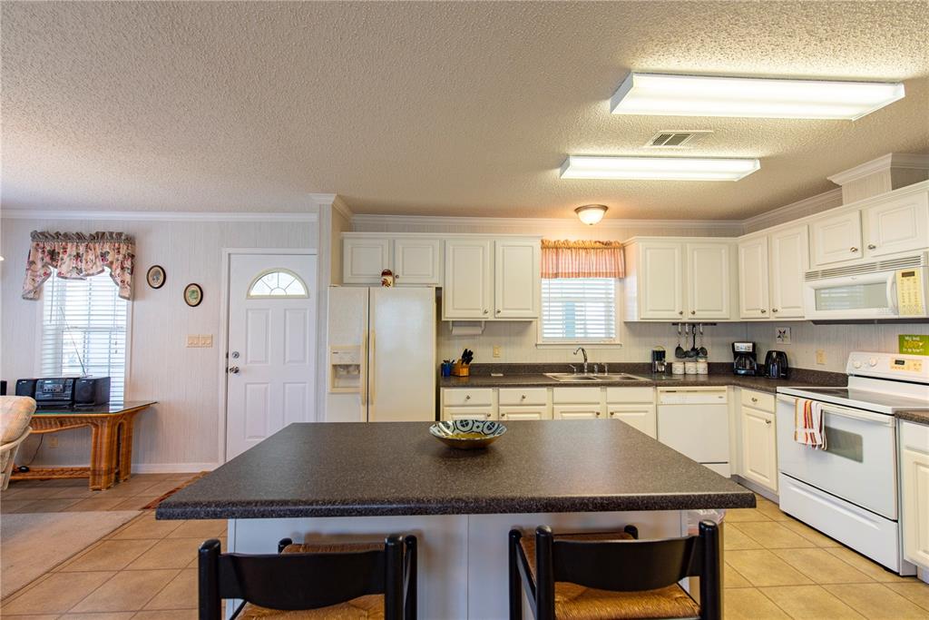 84 WINDMILL BOULEVARD, PUNTA GORDA, FL — photo 5 of 25