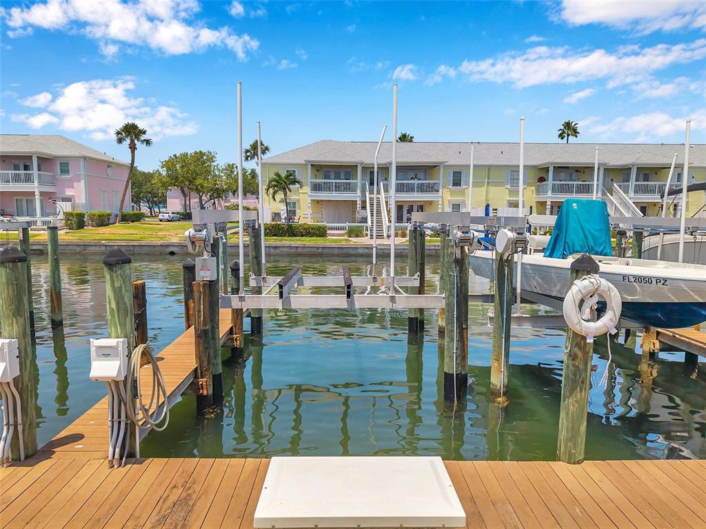 0 #114SS COQUINA KEY DRIVE SE UNIT 114SS
