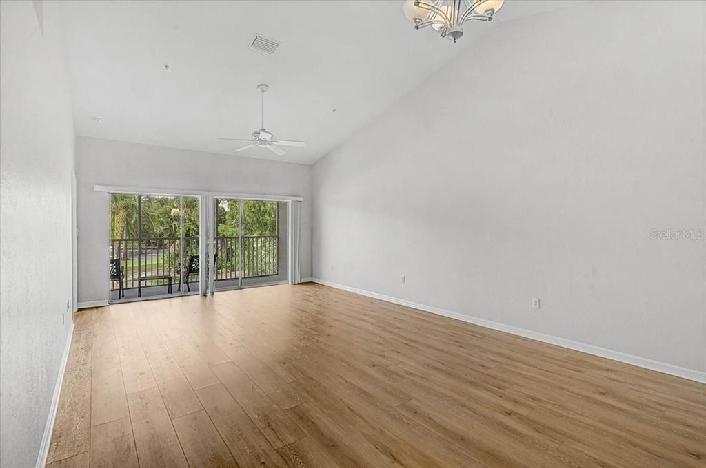 6870 FAIRVIEW TERRACE, BRADENTON, FL — photo 5 of 30