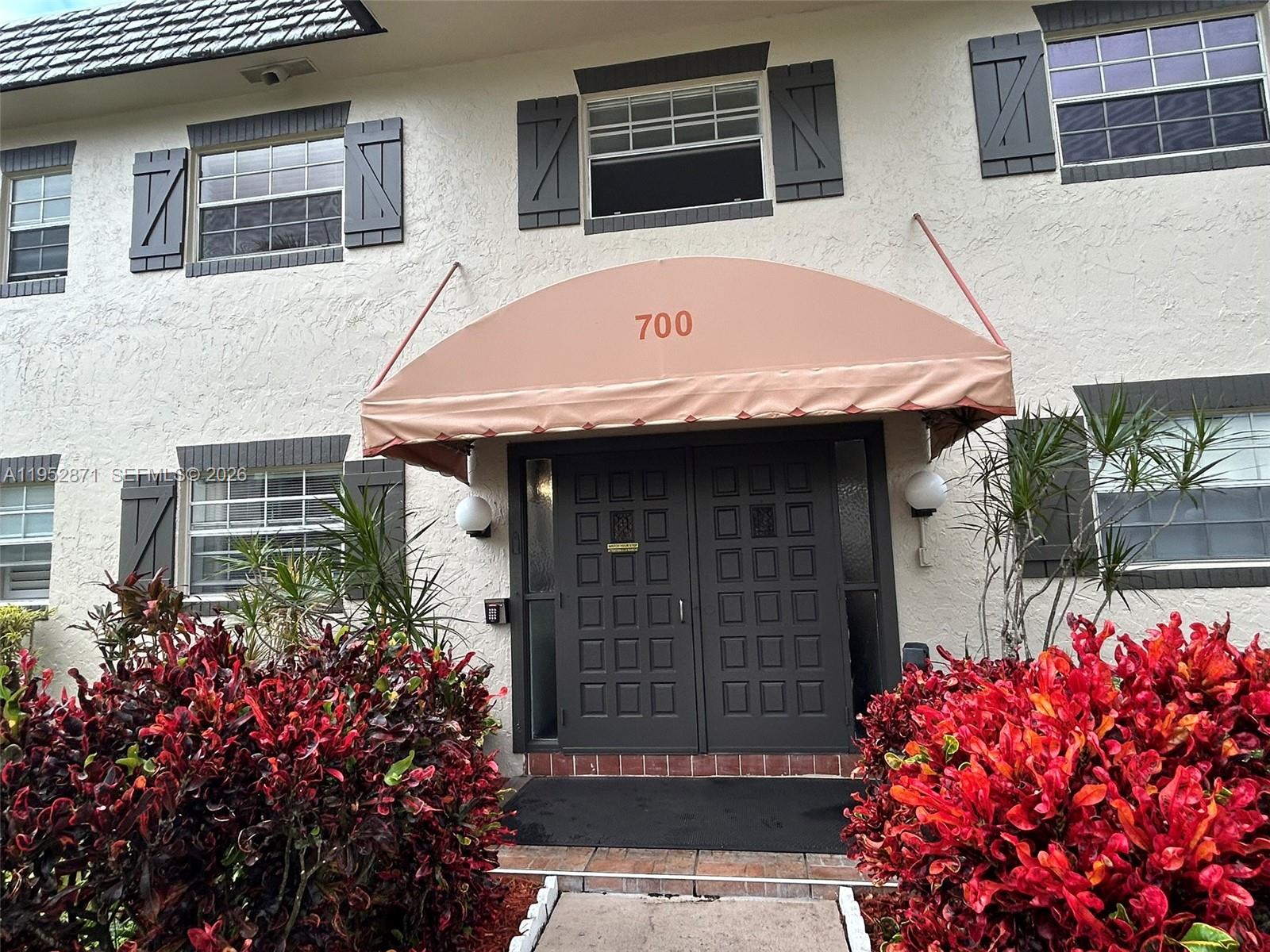 5640 SW 3rd Pl # 212, Margate FL 33068