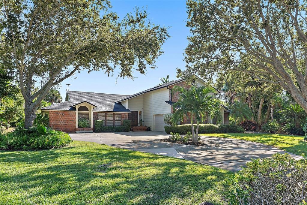 2371 LANDINGS CIRCLE, BRADENTON, FL — photo 3 of 30