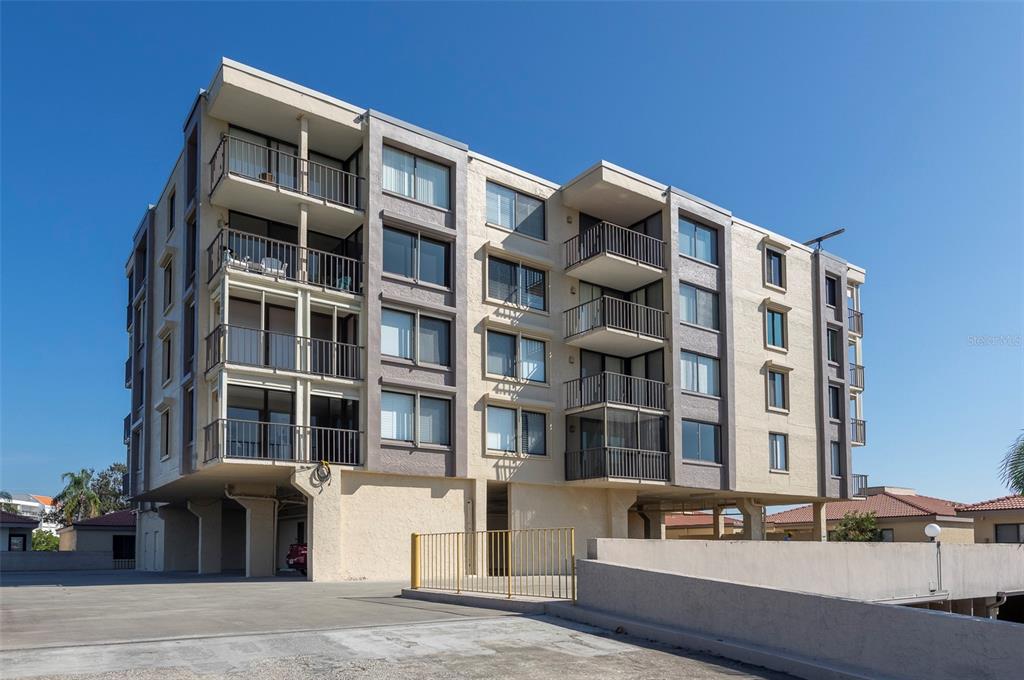 6104 PALMA DEL MAR BOULEVARD S UNIT 405