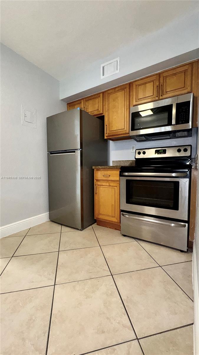 8475 SW 94th St # 203E, Miami FL 33156