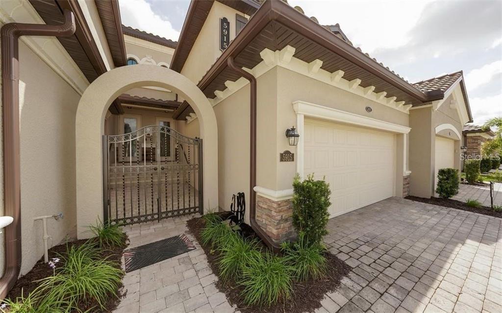 5915 WAKE FOREST RUN UNIT 103, BRADENTON, FL — photo 2 of 30